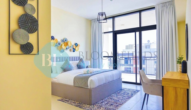 Bloomfields 1BR Canal The View Raha Beach