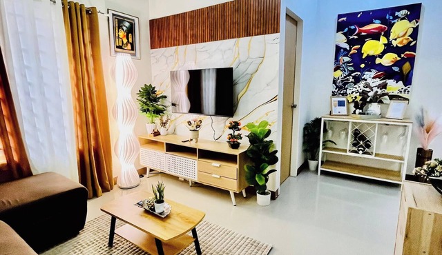 Bloomstone 2BR Family Suite in Gensan