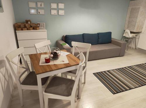 BLUE APARTMENT 1