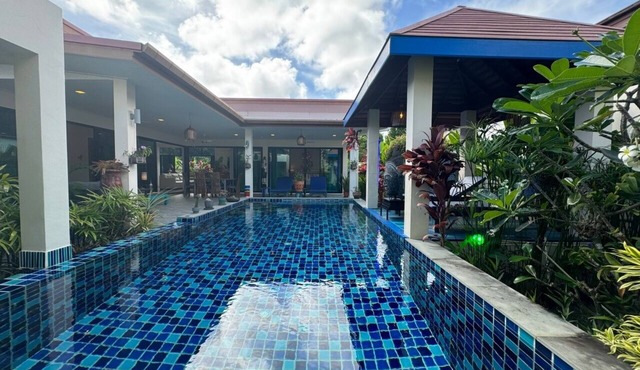 Blue Bird - 2 Bedrooms Pool Villa