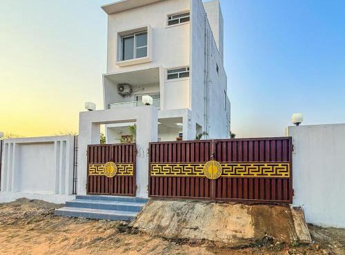 Blue Dolphin Beach House - A Unit of Chola Resort Developer