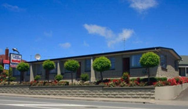Blue Dolphin Motel