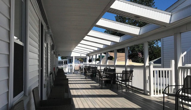 Blue Jay Motel