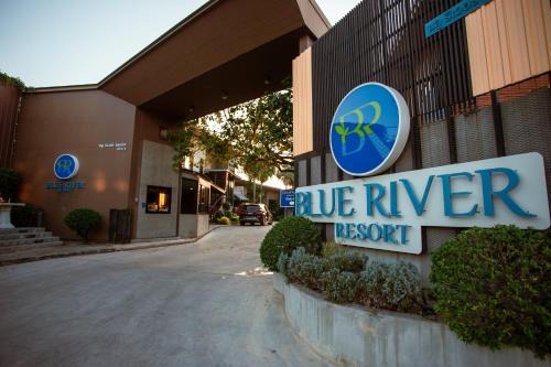 Blue River Resort