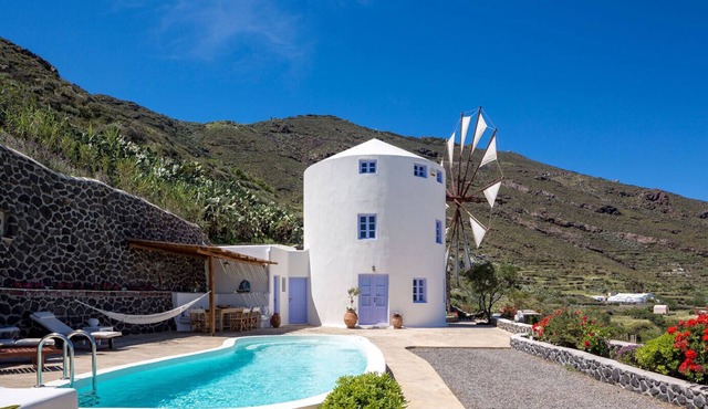 Blue Windmill Santorini luxury villa with Private Heated Pool and sea view