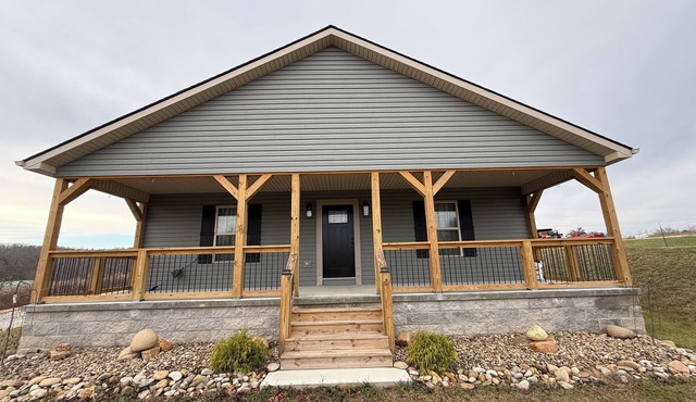 Bluegrass Bungalow in the heart of Corbin