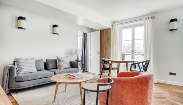 Blueground | Vendome/Saint Honoré, furnished