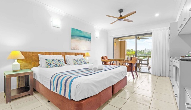 Bluewater Hideaway—Lagoon Outlook by Trinity Beach