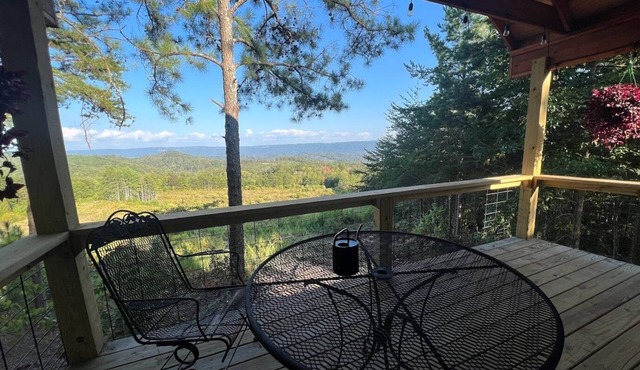 Bluff view cabin