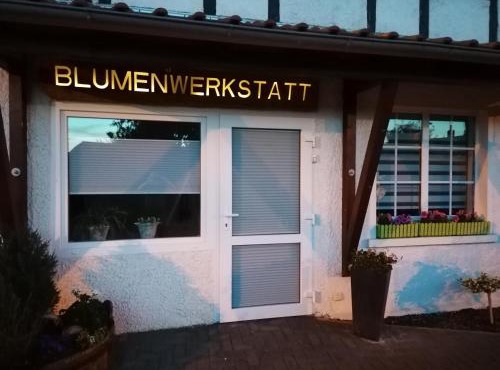 Blumenwerkstatt mit Sauna und Jacuzzi