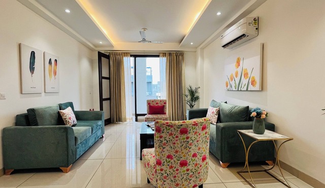 BluO 3BHK Golf Course Road Balcony Lift