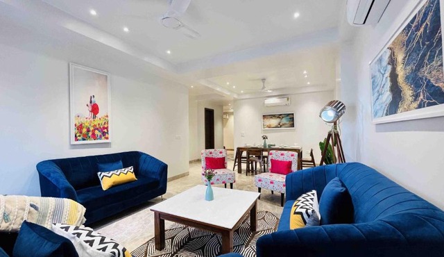 BluO 3BHK Saket CityWalk Mall - Lift, Balcony, Parking