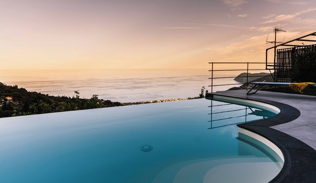 Bluvarì Charming House - villa with private pool