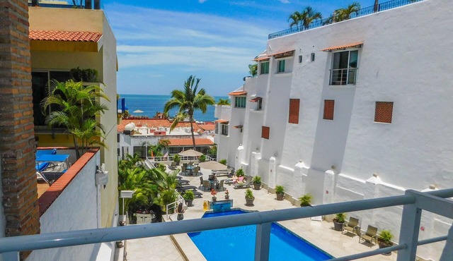 Boana Torre Malibu #201 , Ocean view, romantic zone