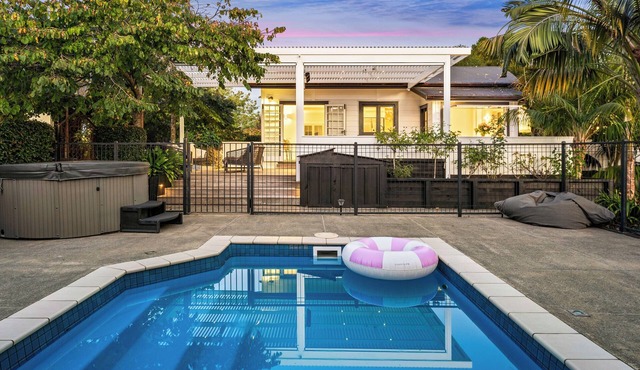 Board and Batten - Matakana Holiday Home