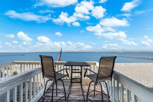 Boardwalk Unit E4