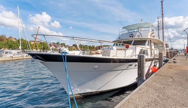 Boat 'Ocean Motion' with Sea View, Private Terrace, and Wi-Fi