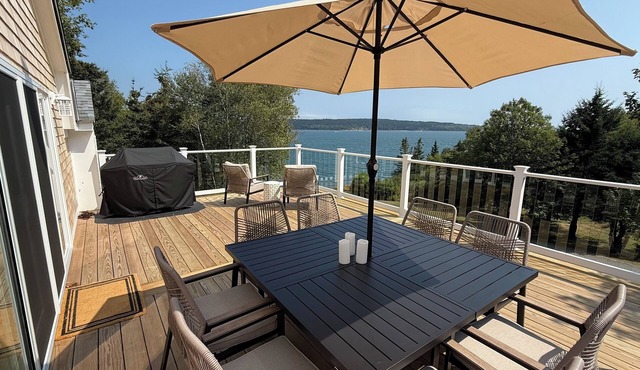Boathouse at Waters Edge Coastal Oceanfront Luxury near Acadia. Sleeps 8!