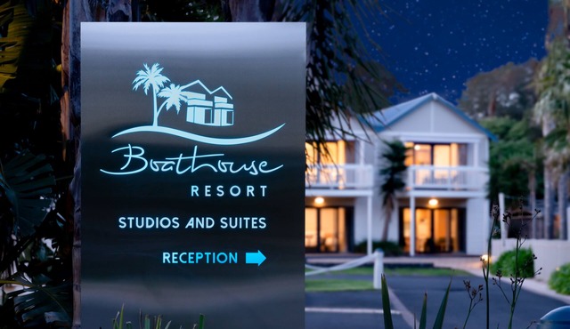 Boathouse Resort Studios & Suites