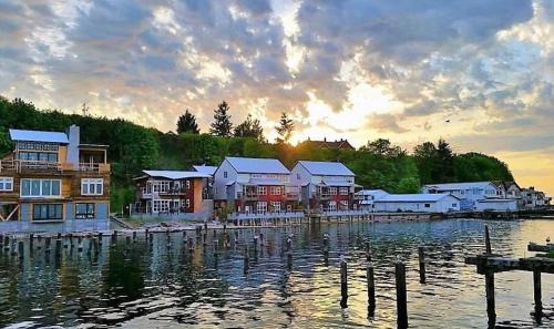 BOATYARRD Inn # 9