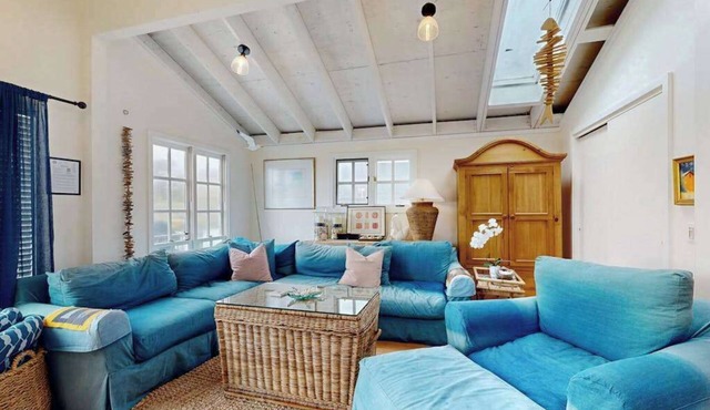 Bodega Bay Salmon Creek Waterfront Cottage for Two and Dogs
