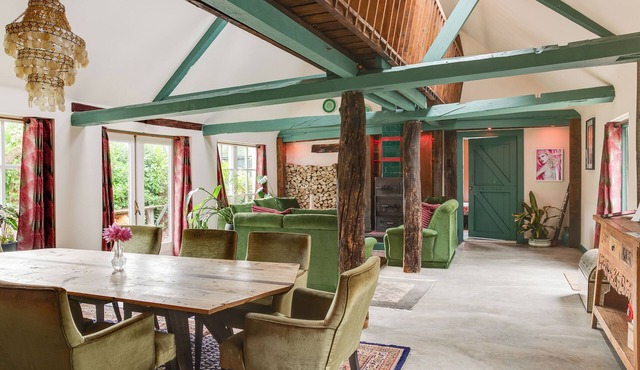 BoHo Experience - Jacuzzi, Sauna, BBQ, Garden, close to Amsterdam - Sleeps 10