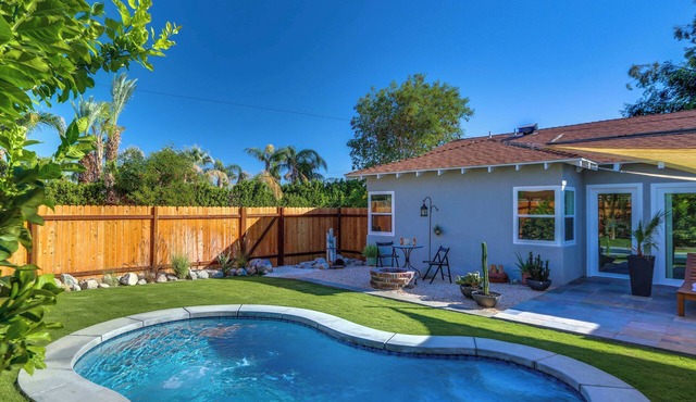Boho Rhapsody – Private Oasis, Walk to Town
