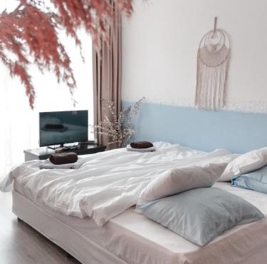 Boho Studio 4 pools 10min to the beach