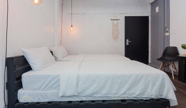 Boho Twin Room near Khaosarn Road