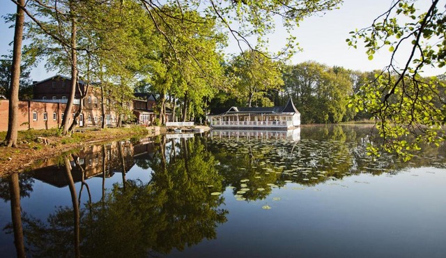 Bokel-Mühle am See