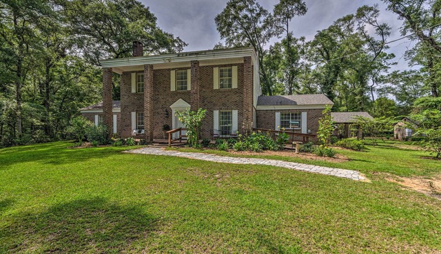 Bonifay Estate with Spring-Fed Swimming Hole!