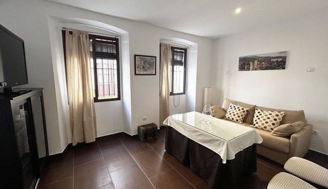 Bonito Apartamento en el Centro de Utrera, muy Bien Comunicado