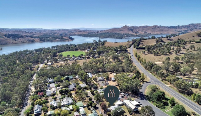 Bonnie Home - 4-bedroom home nestled in the heart of Bonnie Doon
