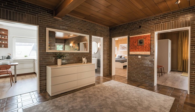 Bonquartier | Modern apartment with workspaces, terrace & parking space