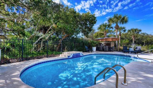 Booking FALL NOW! Latitude Adjustment. St George Island. Private Pool/Hot Tub
