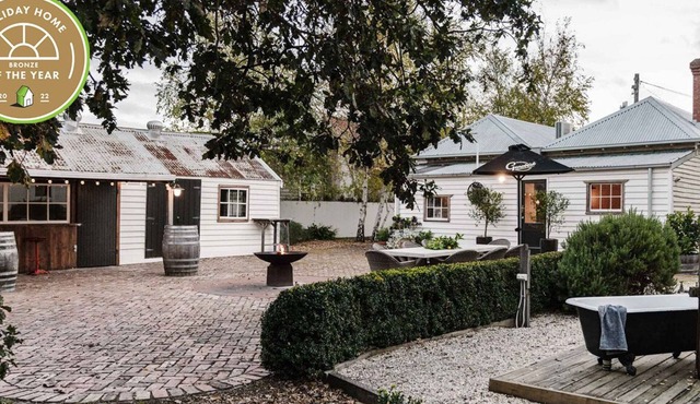 Bootmakers Cottage : Rear Stables, Bar, Fire Pit & Outdoor Bath