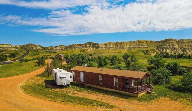 Boots Hunter Cabin Medora ND 2 BR 1 B Sleeps 6
