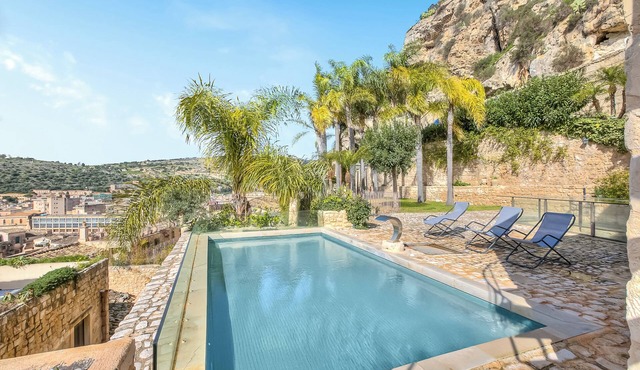 Borgo Hedone - Town Villa Palazzo Hedone, Scicli, Italy