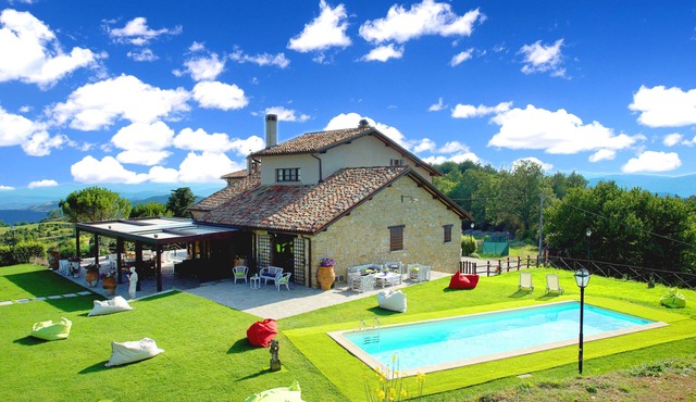 BORGO MONTE CEDRONE.