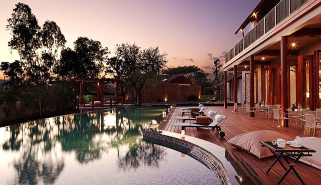 Boribot Pool Resort
