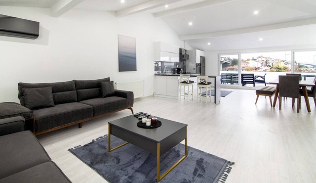 Bosphorus Terrace Flat 4 Min to Ortakoy Sq