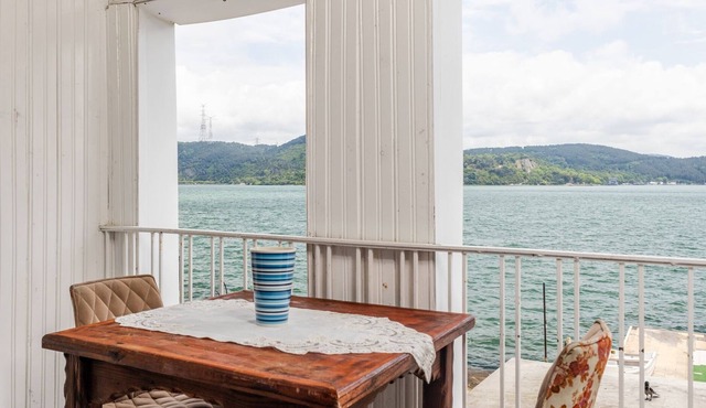 Bosphorus View Dreamy Mansion Right by Sea