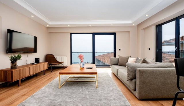 Bosphorus View with 2 Bedrooms-Elevator-Parking