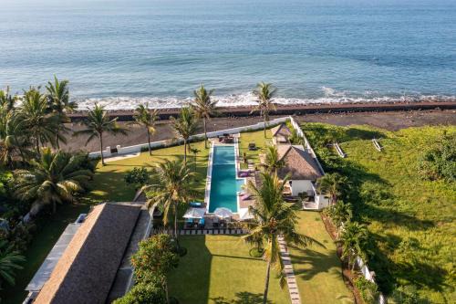 BougainVilla - Oceanfront villa with Cook, ideal for Weddings and Events