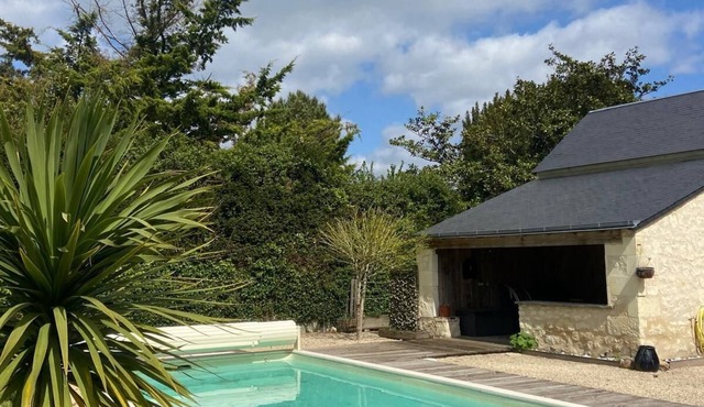 Bourgueil center house with swimming pool 8 p.