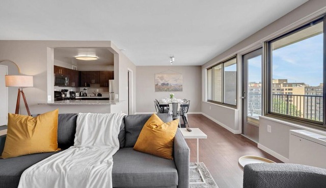 Boutique DCA Unit-Sleeps 7-Free Parking-Great Spot