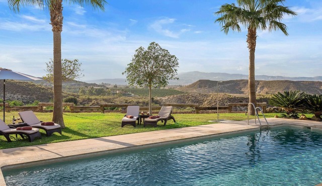 Boutique Hideaway Cortijo El Sarmiento
