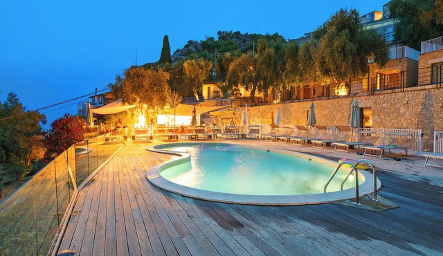 Boutique Pool Apt. Balzi Rossi - Lucca 1, Ventimiglia, Italy