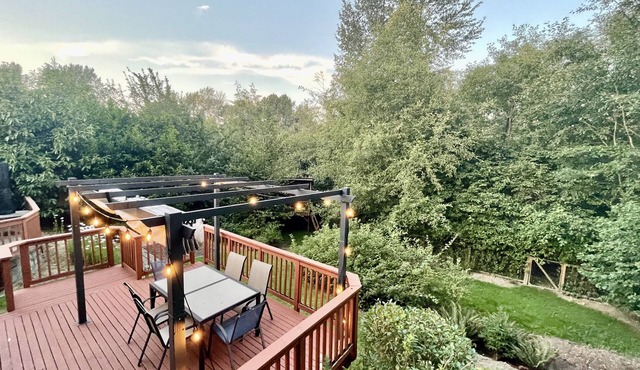 Boutique & Spacious Home w/Parking & Privacy - On Hawaiian Time
