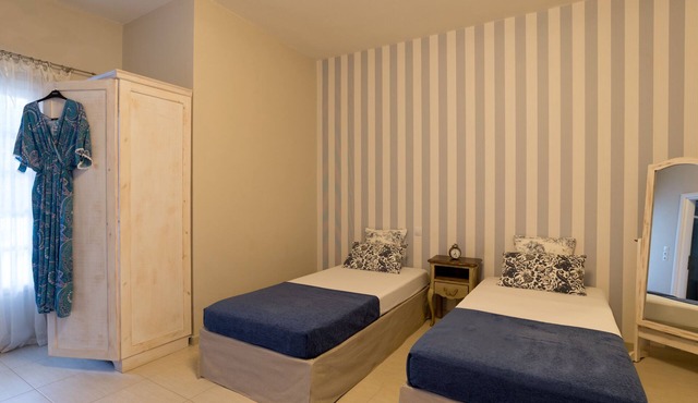 Boutique Studio for 2 pers With pool (107)